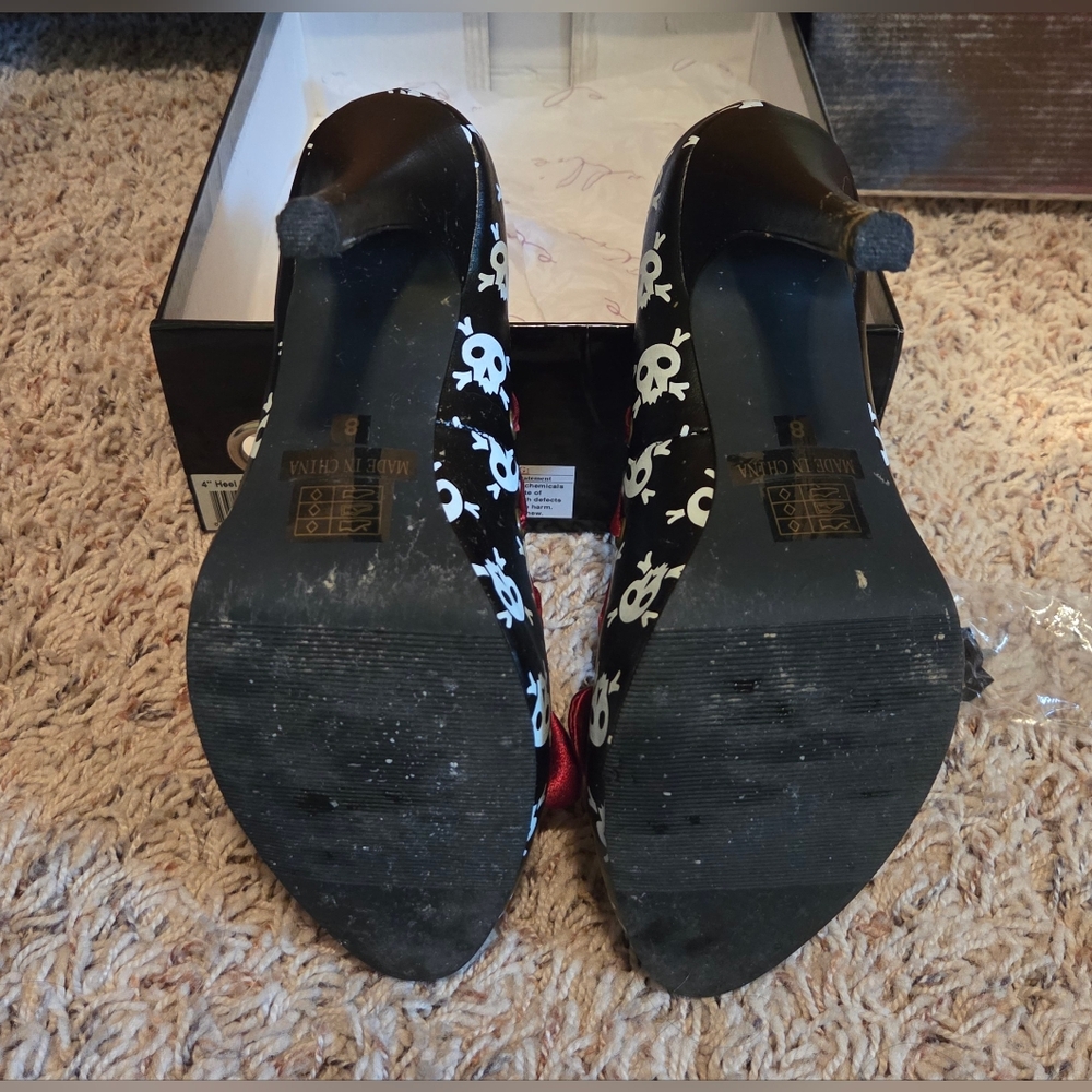Ellie 4" Black AHOY Pumps - Picture 4 of 6